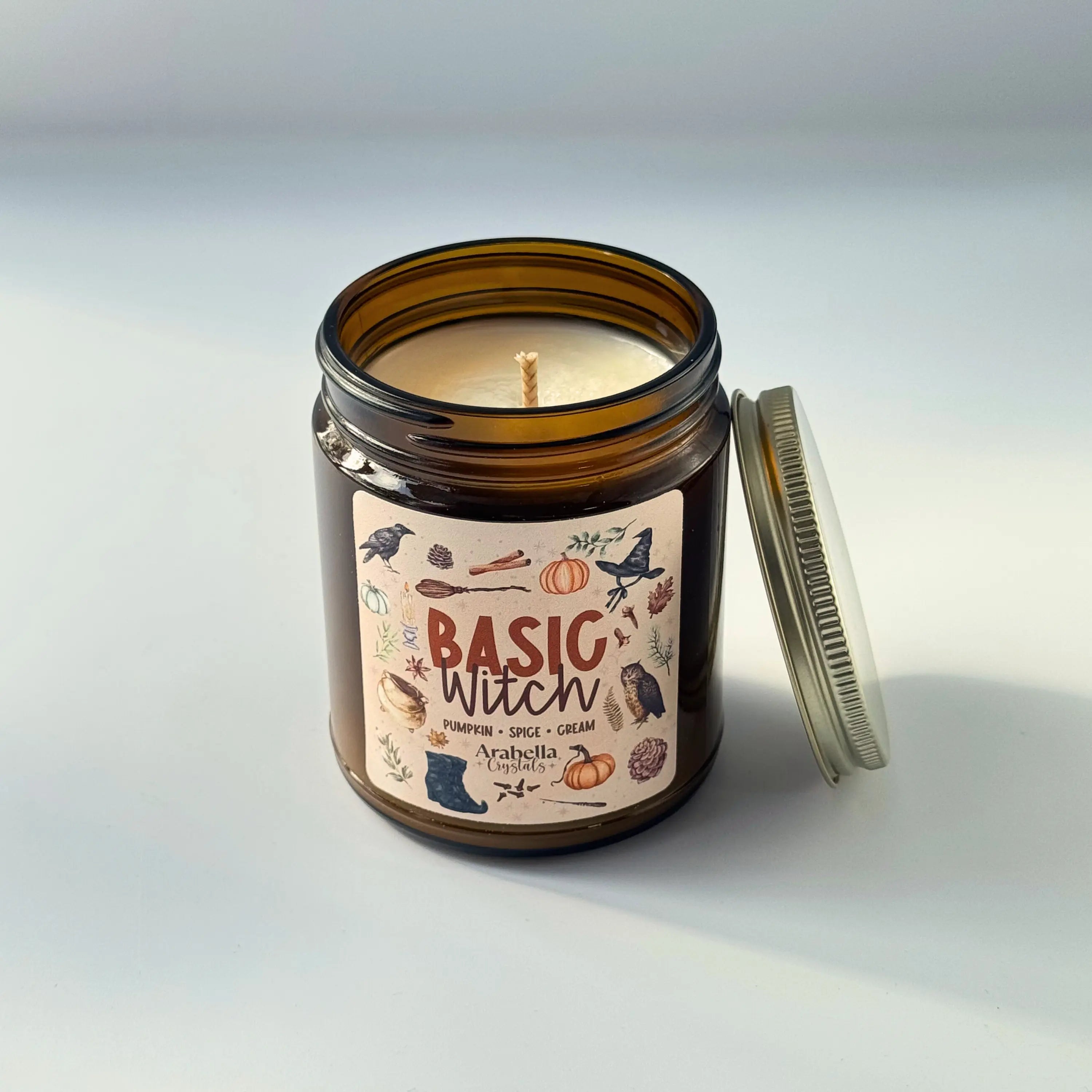 Basic Witch Fall Candle Notes of Pumpkin, Spice & Cream