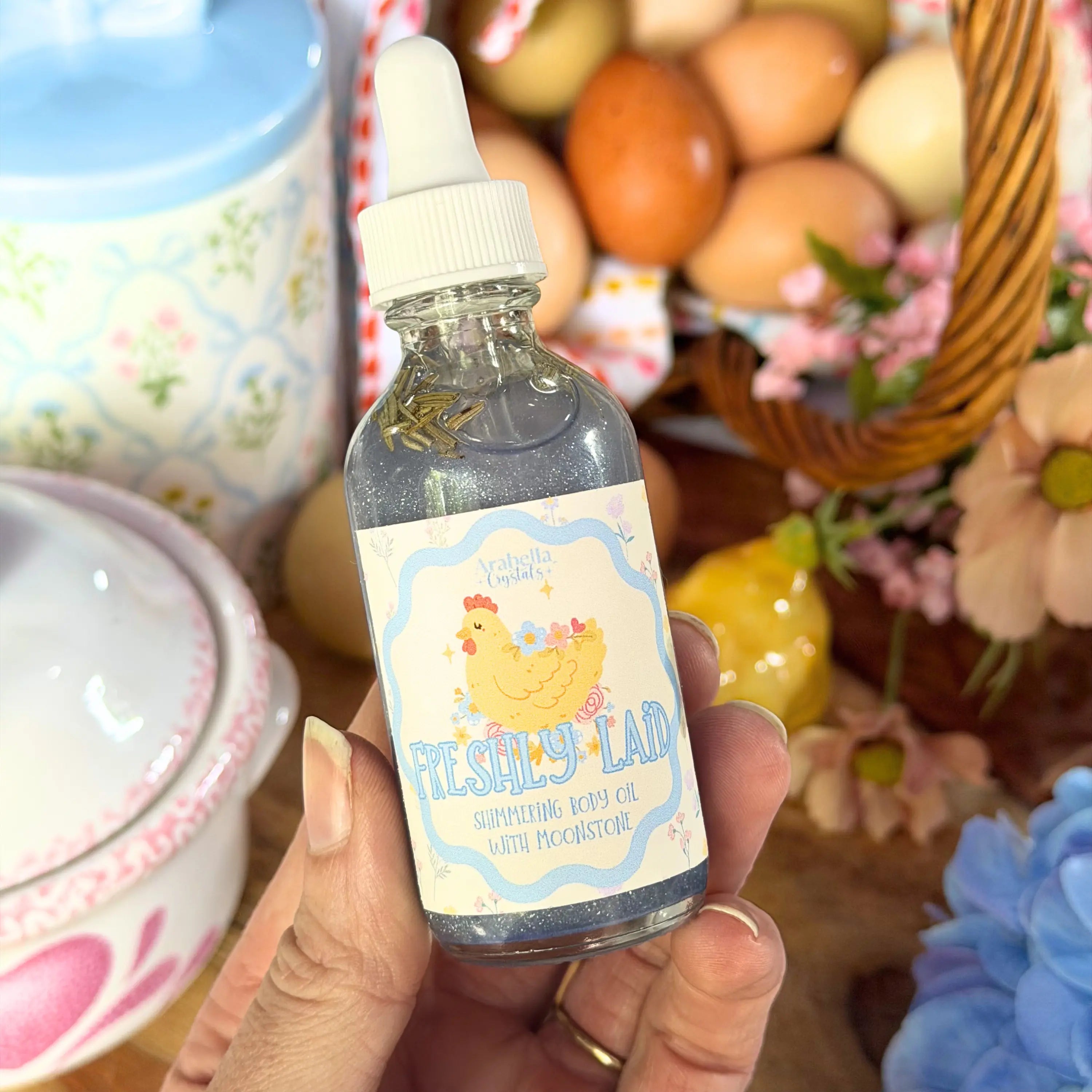 Freshly Laid Spring Homestead Shimmering Oil Notes of: Lemon Peel, Lemongrass & Light Musk