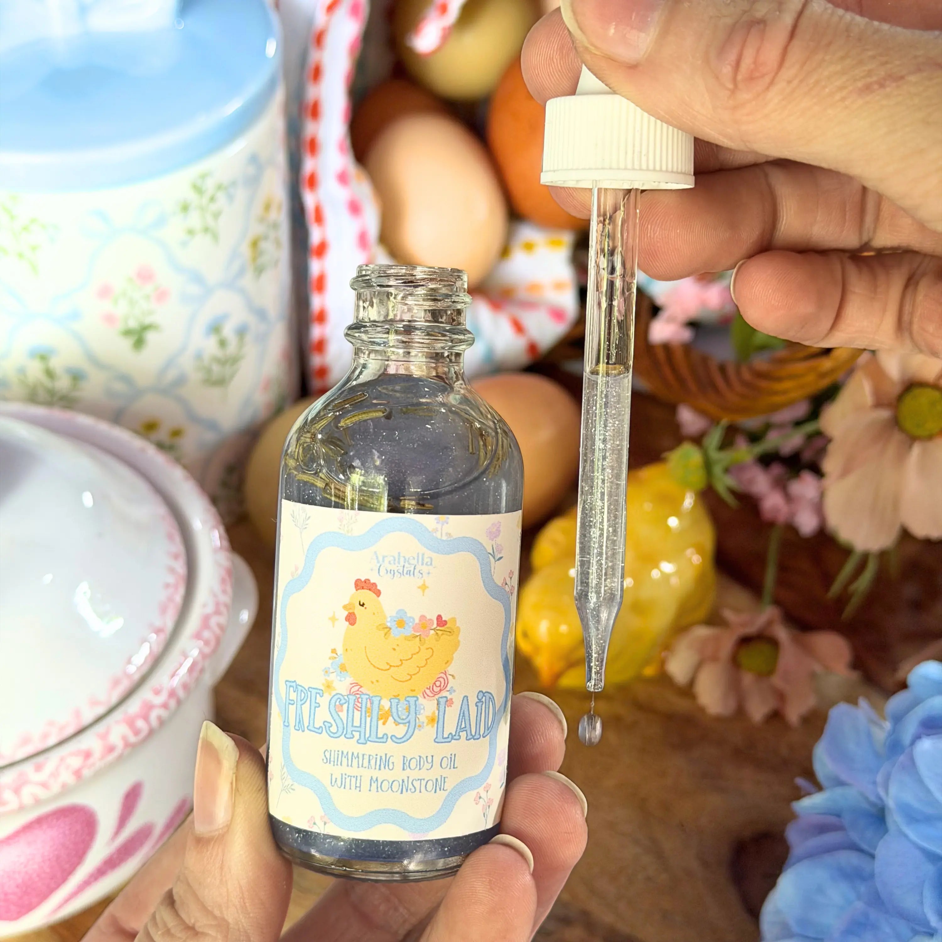 Freshly Laid Spring Homestead Shimmering Oil Notes of: Lemon Peel, Lemongrass & Light Musk