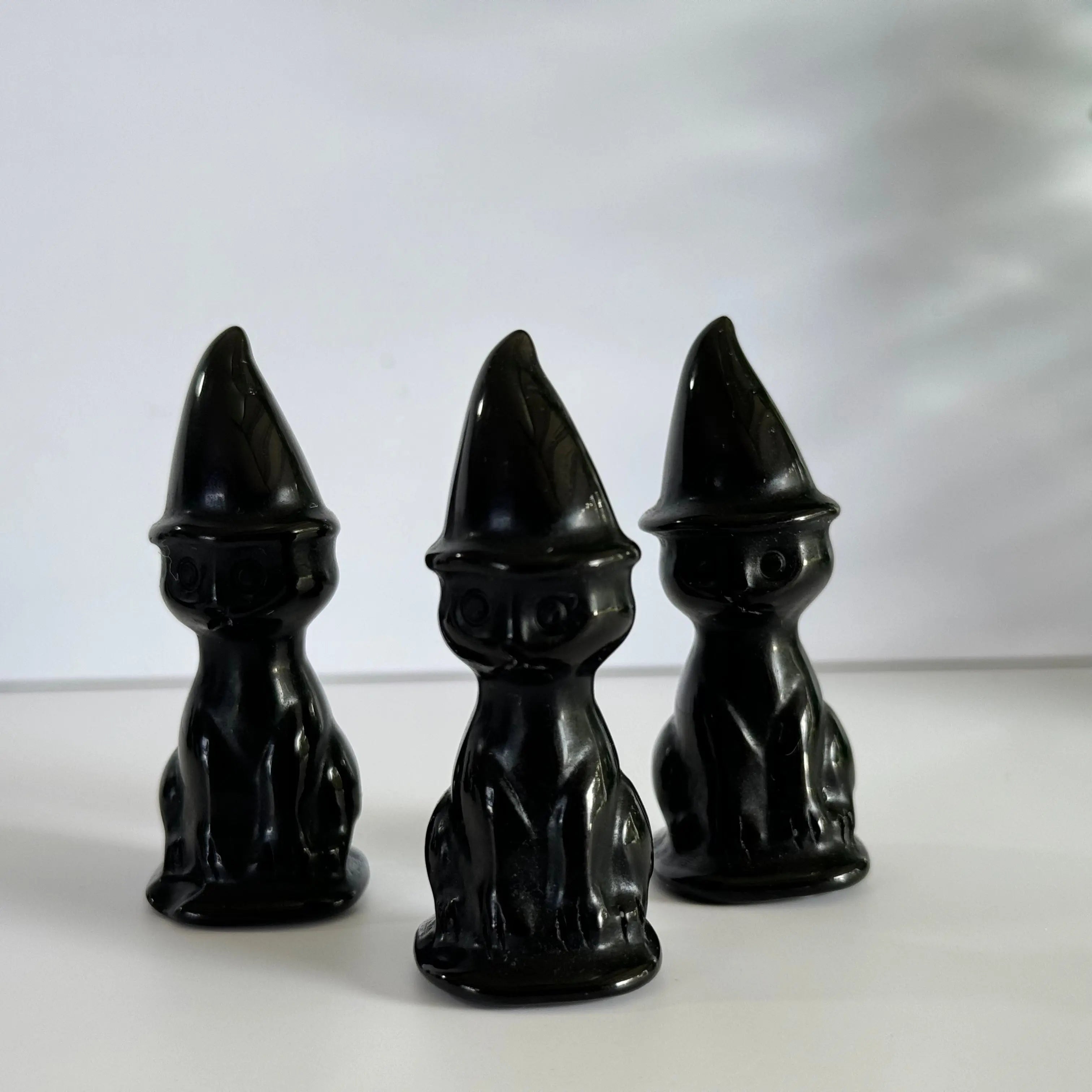 Cat in Witches Hat Arabella Crystals