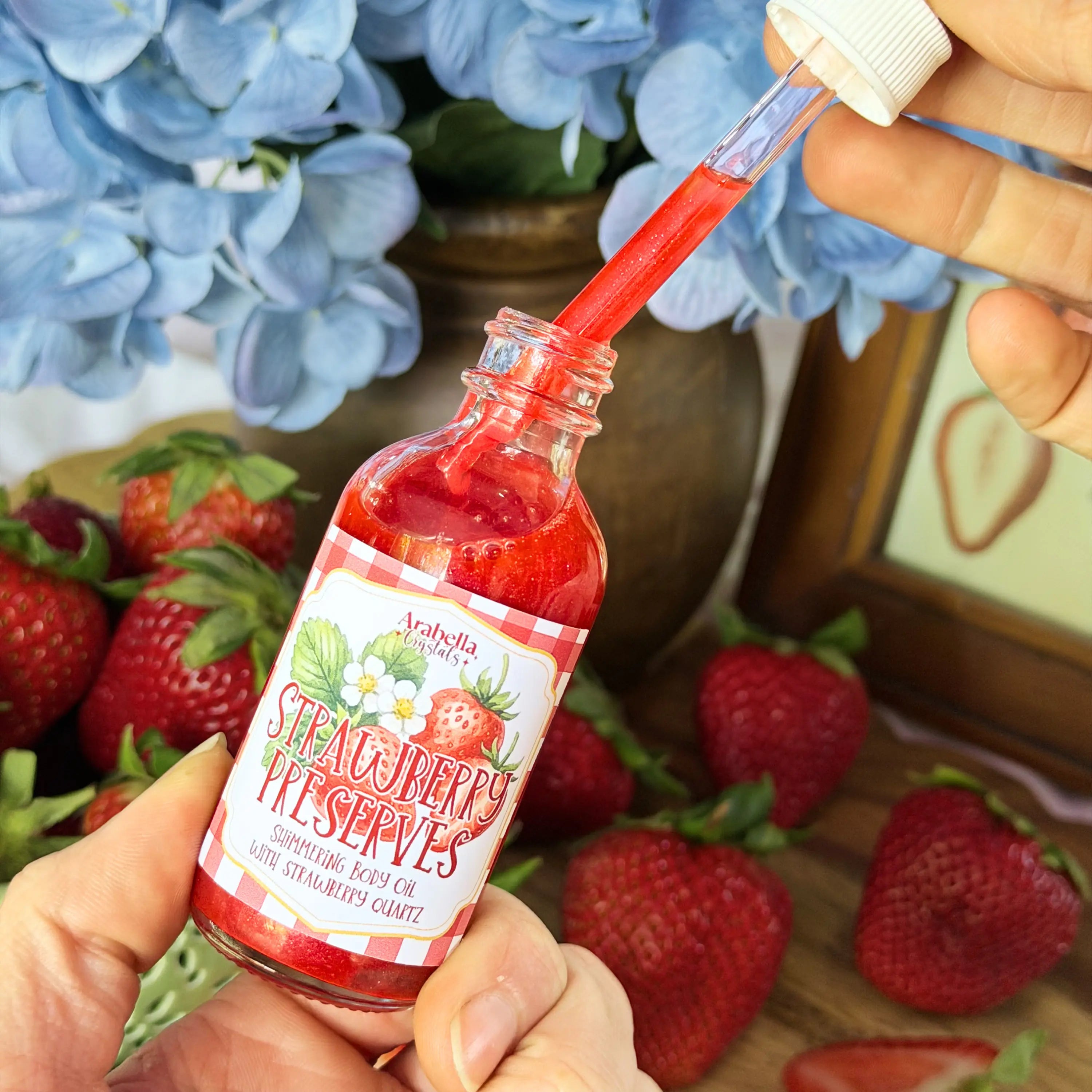 Strawberry Preserves Spring Homestead Shimmering Oil Notes of: Ripened Strawberries & Sugar