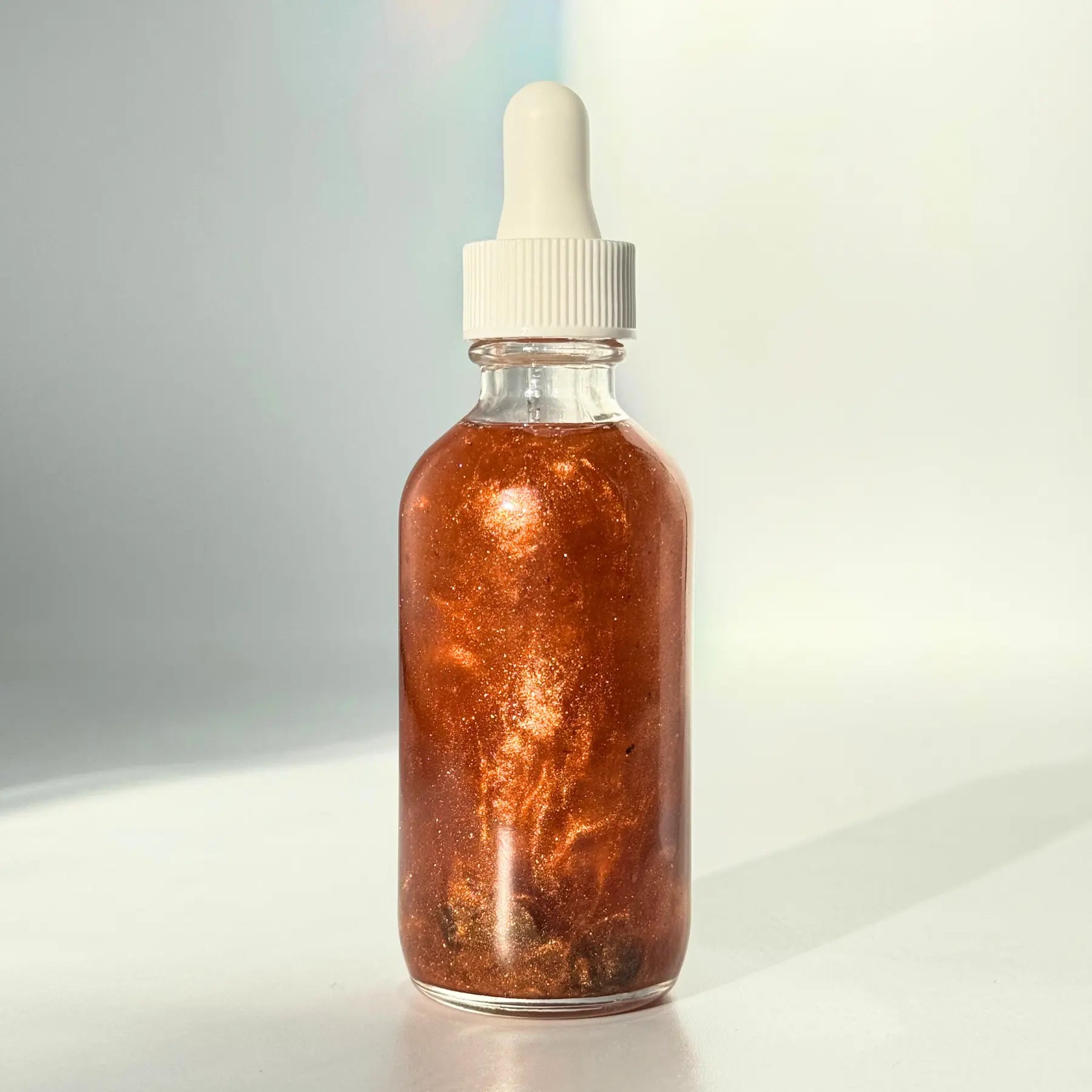 Palo Santo Shimmer Oil Notes of: Moss, Incense, Palo Santo