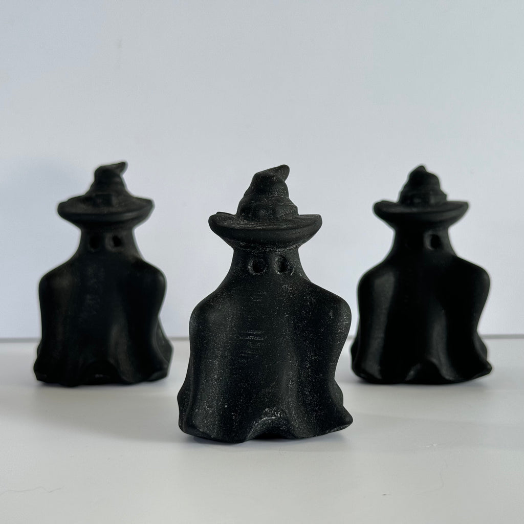 Obsidian Ghost with Witches Hat